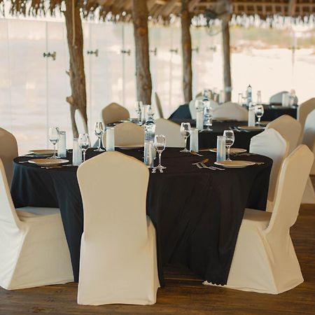Giraffe Beach Hotel Dar es Salaam Exteriér fotografie